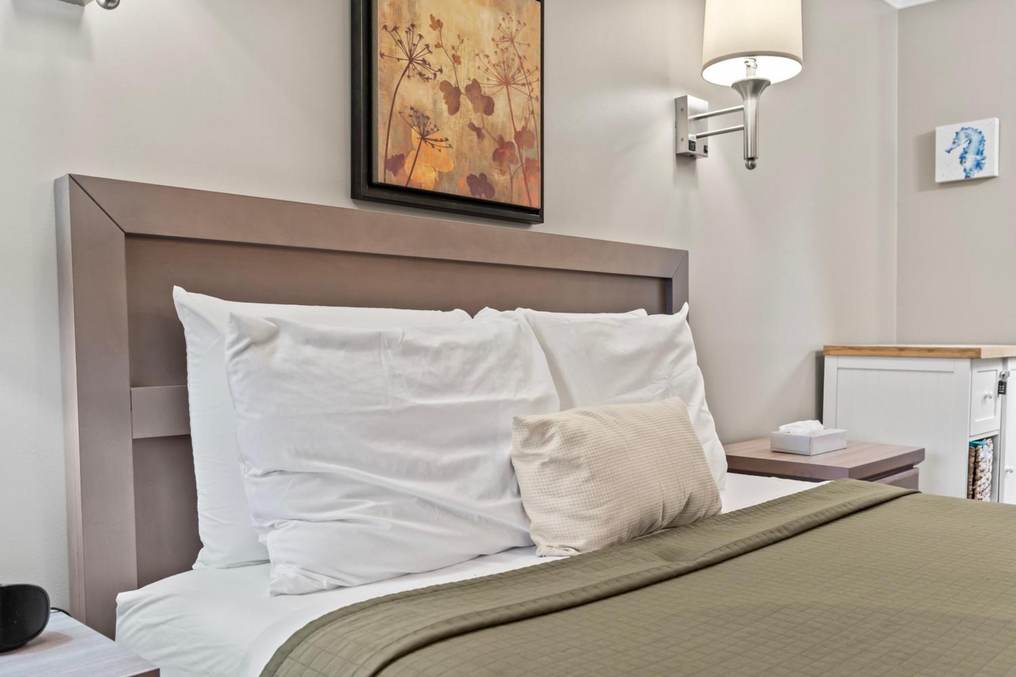Sea Mist Resort Motel Уелс Екстериор снимка