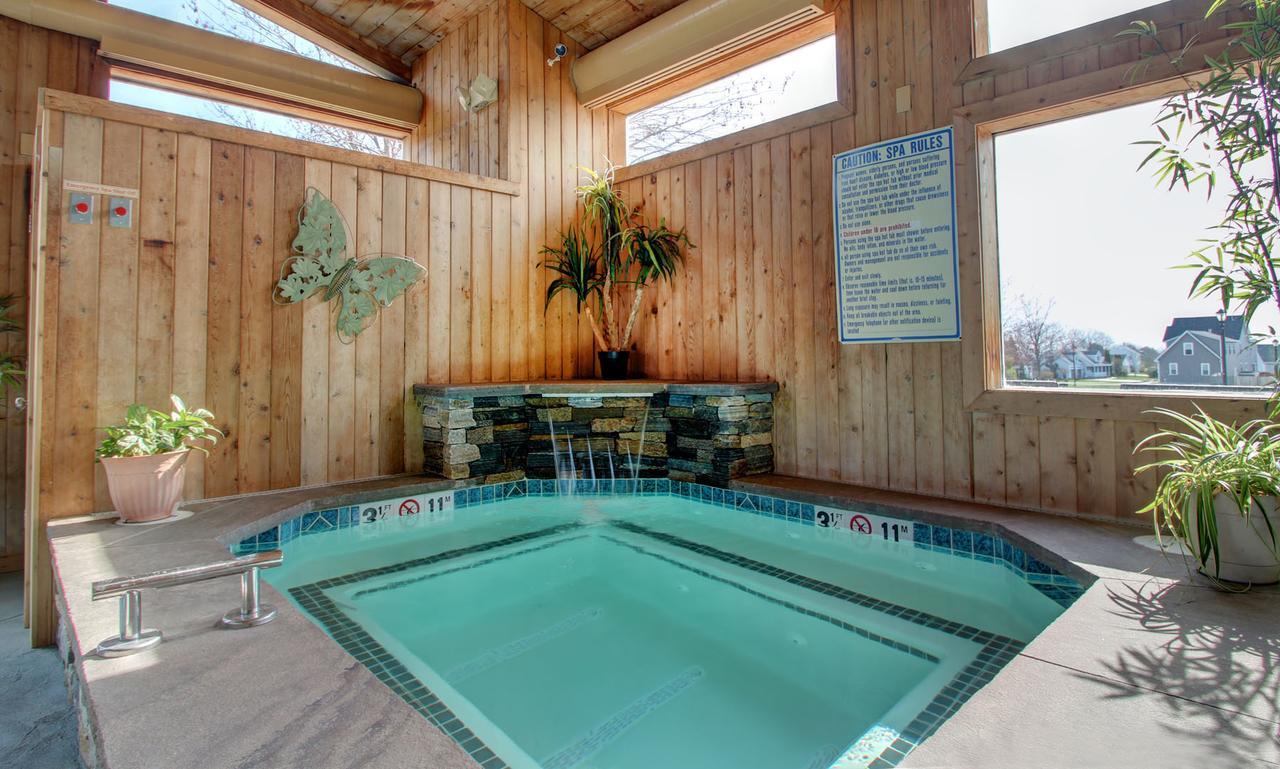 Sea Mist Resort Motel Уелс Екстериор снимка